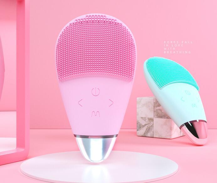 Electric Facial Cleansing Brush – Portable Deep Pore Exfoliating & Massage Tool