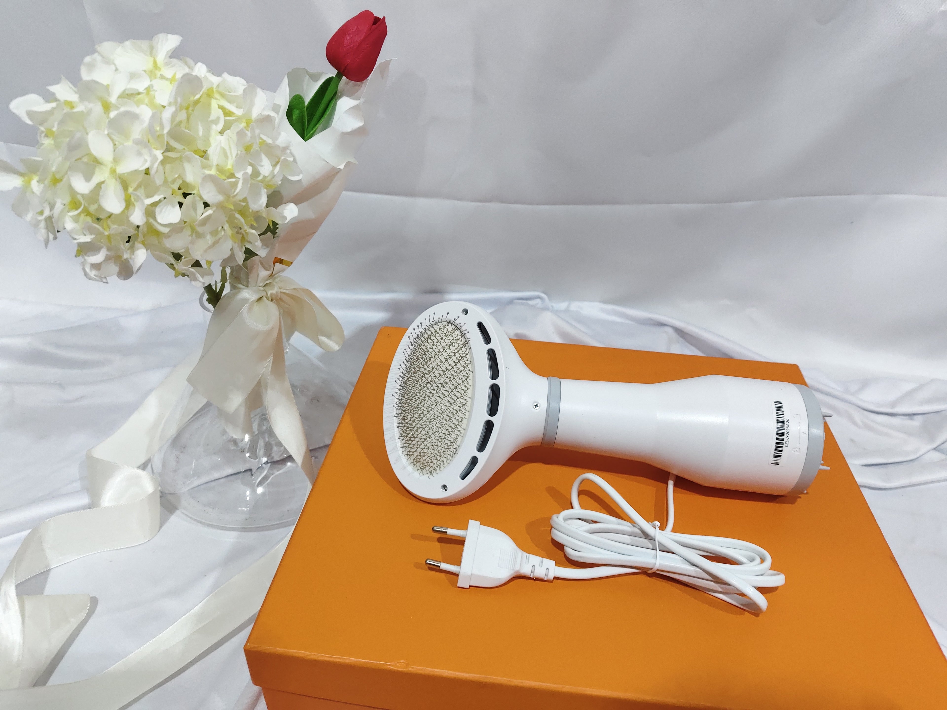 Dadypet Pet Hair Dryer – 2-in-1 Grooming Dryer & Slicker Brush for Dogs & Cats