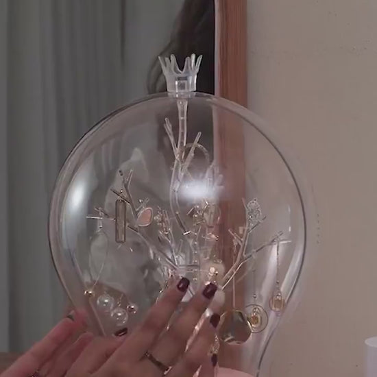 Transparent jewelry storage box with light